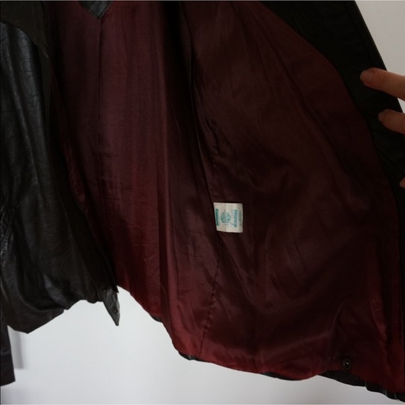 Vintage 1960's Canadian Union Made Leather Jacket - Picture 10 of 15